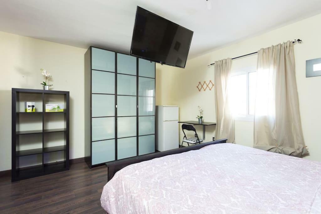 Villa Blanca Tenerife - Private Rooms - Terrace And Bbq, 5 Minutes From The Beach And Airport Сан-Ісідро Екстер'єр фото