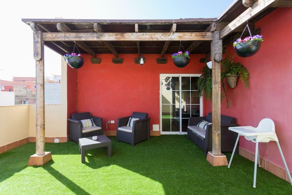 Villa Blanca Tenerife - Private Rooms - Terrace And Bbq, 5 Minutes From The Beach And Airport Сан-Ісідро Екстер'єр фото